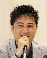 山川 恭弘